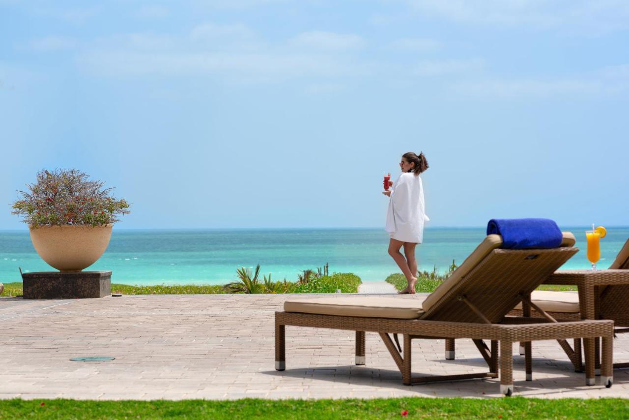 Crowne Plaza Duqm By Ihg Hotel Exterior photo